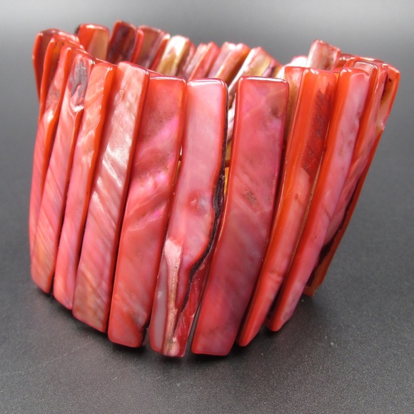Jewelry - Vintage Red Shell Expandable Bracelet